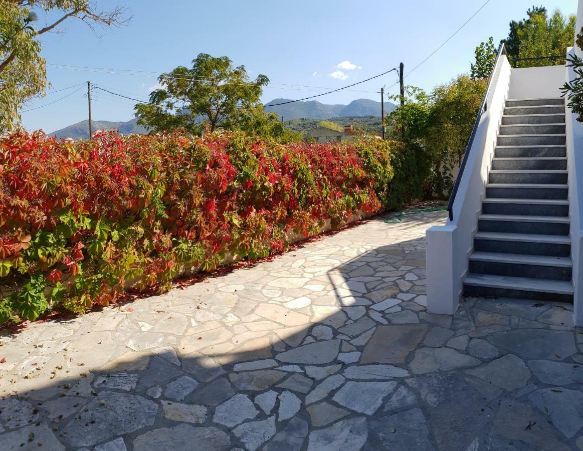 Kostas' Garden Apartment Roda  Bagian luar foto