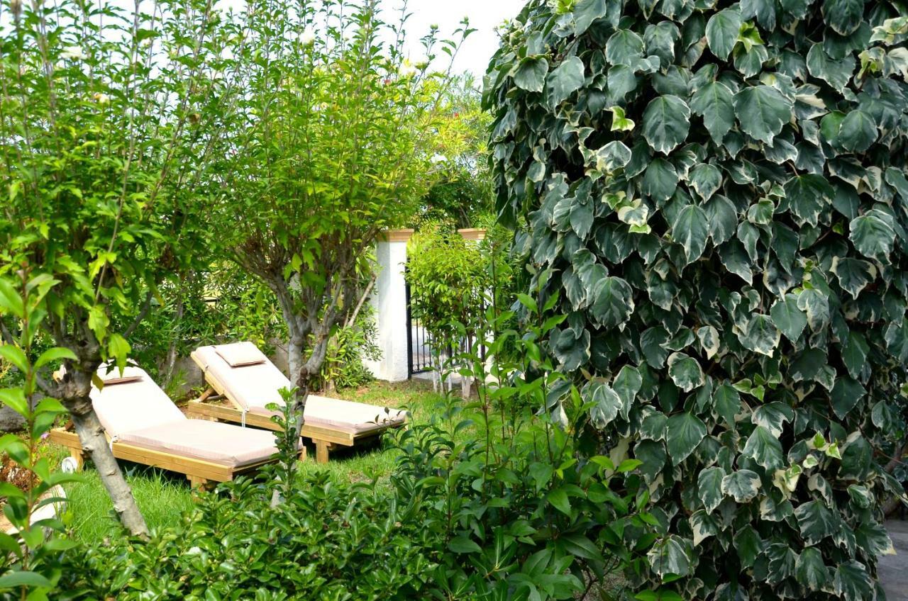 Kostas' Garden Apartment Roda  Bagian luar foto