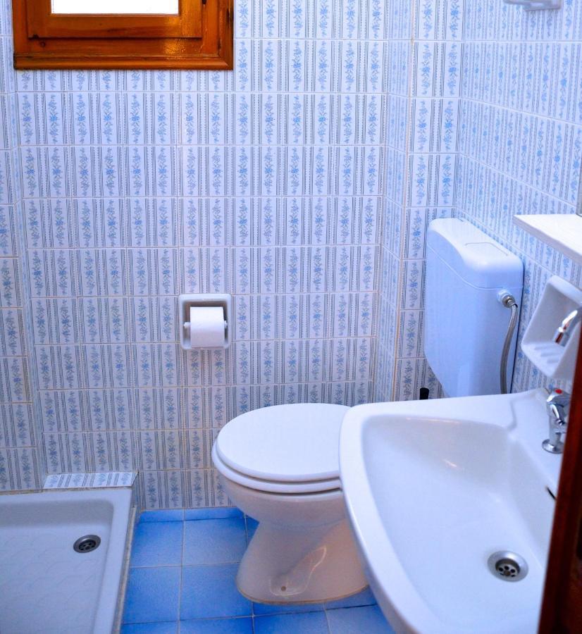 Kostas' Garden Apartment Roda  Bagian luar foto